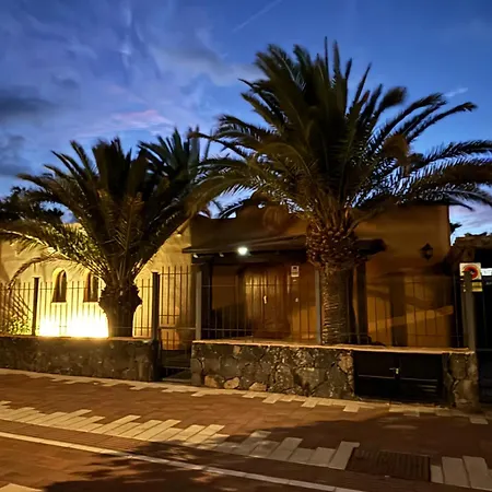 Makako Villa
